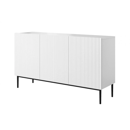 Komoda Nicole 150 cm trzydrzwiowa z ryflowanym frontem - biały mat / czarne nóżki