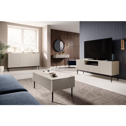 Komoda Nicole 150 cm z ryflowanym frontem - kaszmir / czarne nóżki