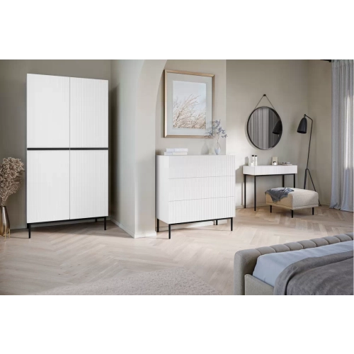 Komoda z szufladami Nicole 100 cm - biały mat / czarne nóżki