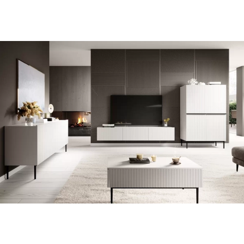 Komoda Nicole 200 cm z metalowymi nogami- czarny mat / czarne nóżki