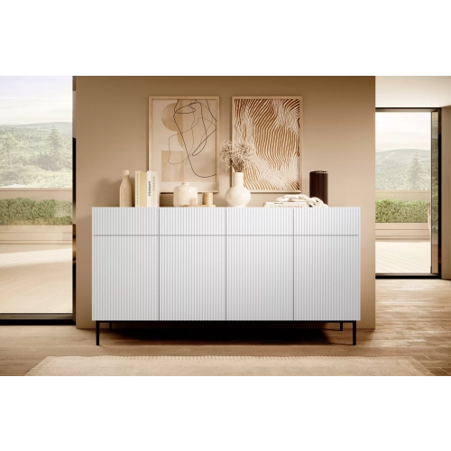 Komoda z szufladami Nicole 200 cm - biały mat / czarne nóżki