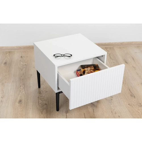 Zestaw 2 szt. szafka nocna stolik Nicole z szufladą i metalowymi nogami - biały mat / czarne nóżki