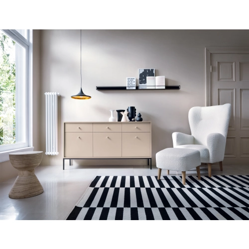 Komoda Beżowa Noga Czarna